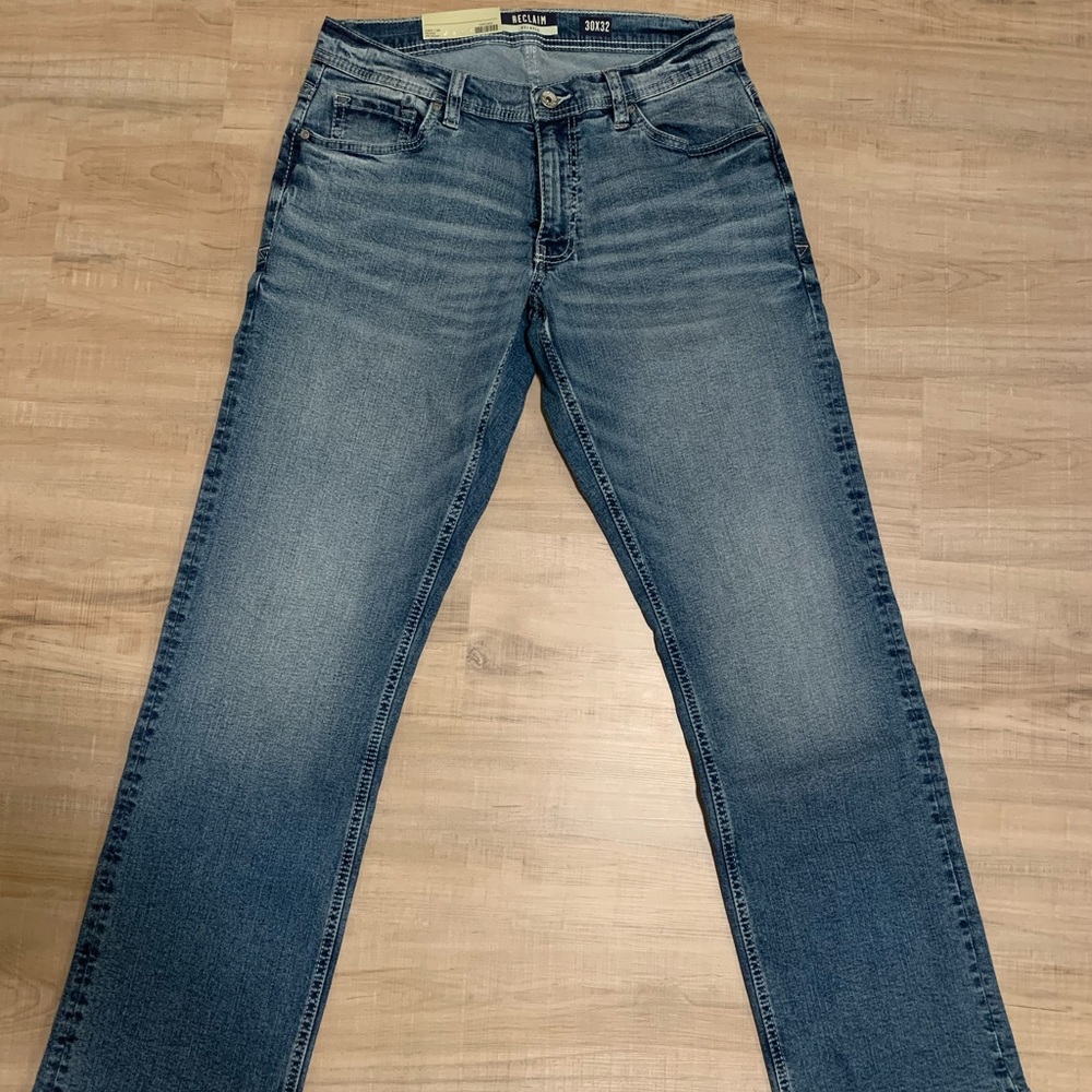 NWT MENS BUCKLE RECLAIM RELAXED FIT JEANS 30x32